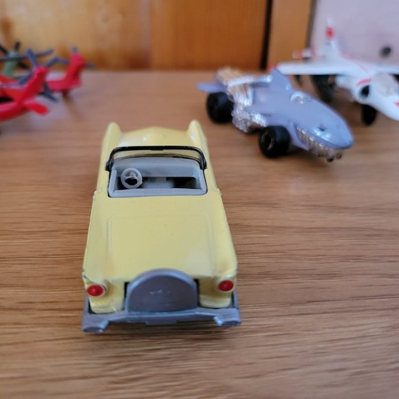 1996 Hot Wheels ’53 Thunderbird & 1989 Matchbox 1957 Thunderbird - Picture 11 of 13